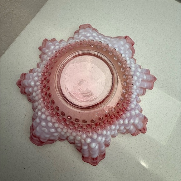 Vintage Bride's Basket Fenton Pink Hobnail Ruffled Bowl with Metal Holder - Picture 12 of 16